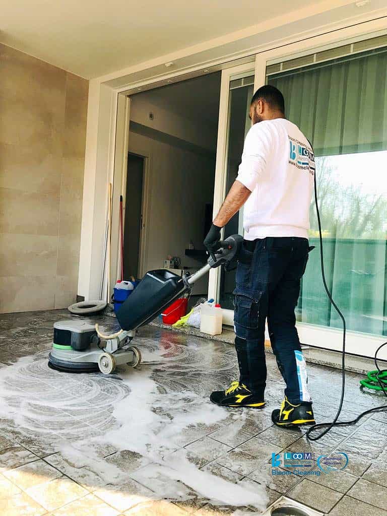 Pulizia Terrazzi Milano e provincia